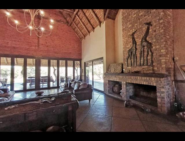 5 BEDROOM HOUSE FOR SALE IN VAALKOP DAM